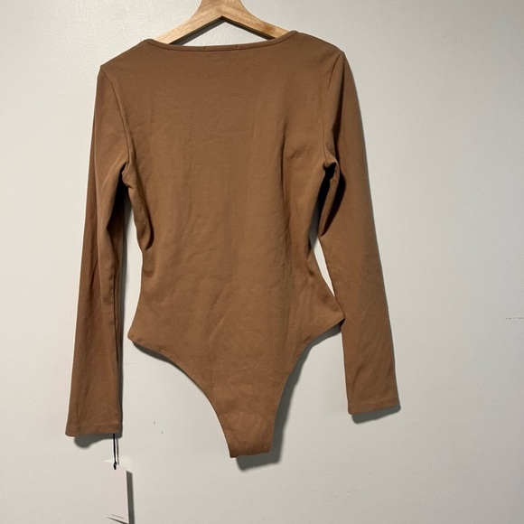 7 For All Mankind Long Sleeve Ribbed Bodysuit Tan Size L - Picture 3 of 11